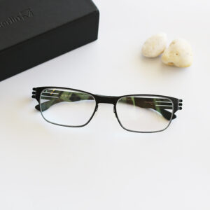 ic! Berlin Changgyun Black