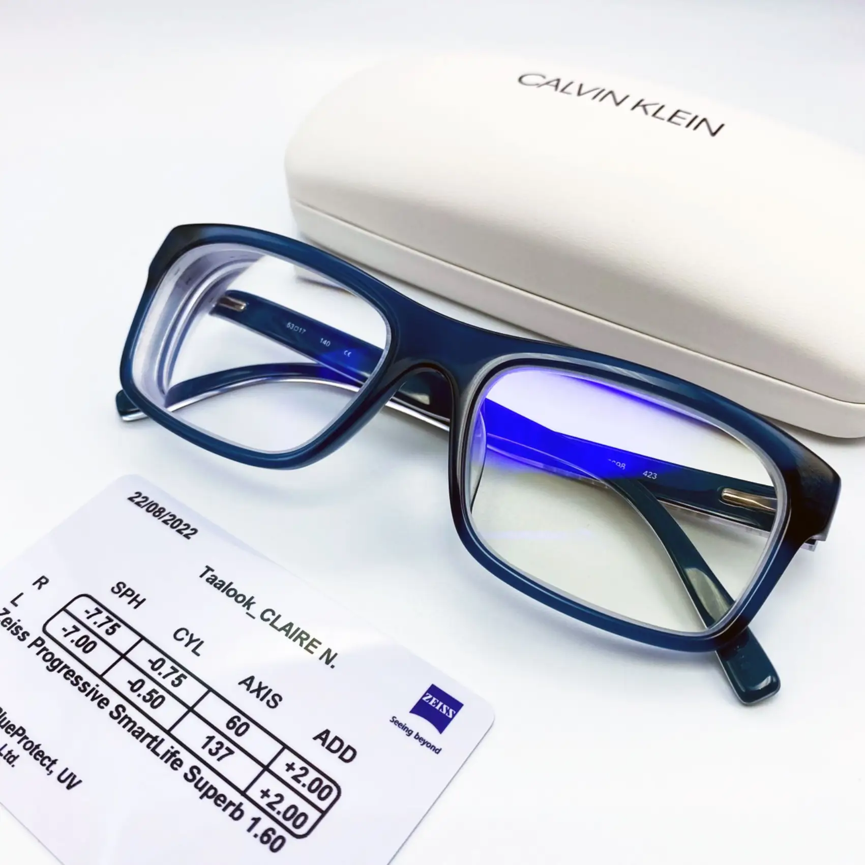 แว่นตา Calvin Klein CK5698 กับเลนส์โปรเกรสซีฟ Zeiss SmartLife Superb ให้ภาพคมชัดทุกระยะ