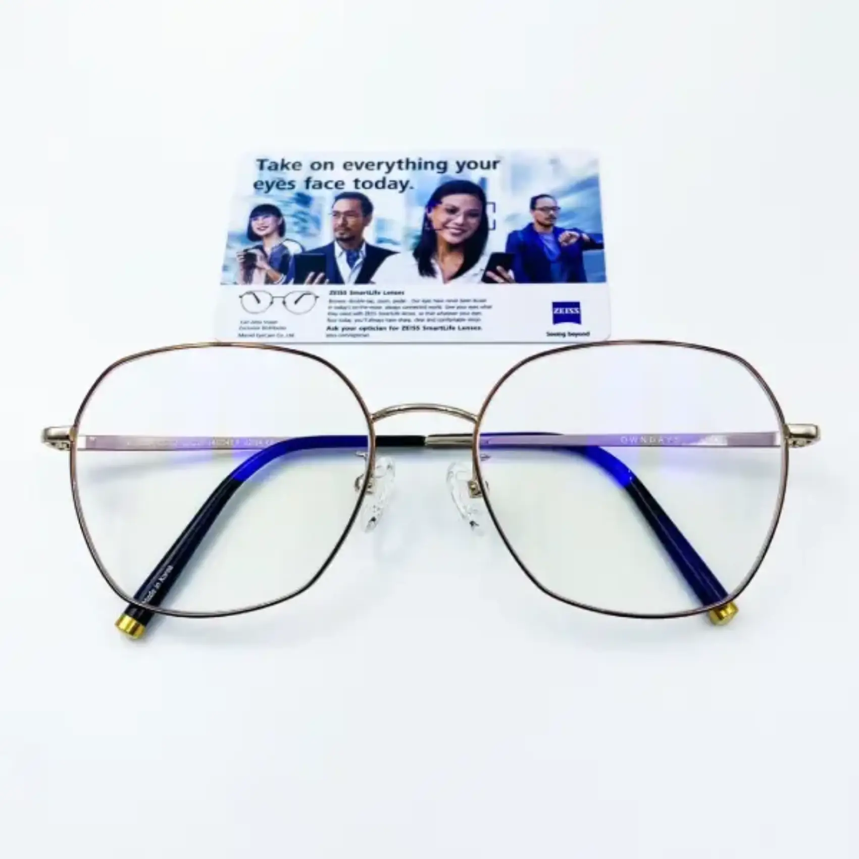 กรอบแว่น คุณลูกค้านำมาเอง เลนส์ ZIESS SmartLife Digital Asiana Lenses Blue Protect PhotoGrey2