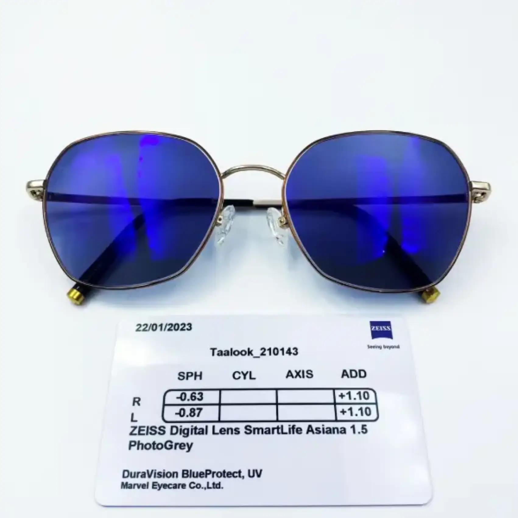 แว่นตาพร้อมเลนส์ Zeiss SmartLife PhotoGrey ปรับแสงอัตโนมัติ ป้องกันแสง UV และแสงสีฟ้า