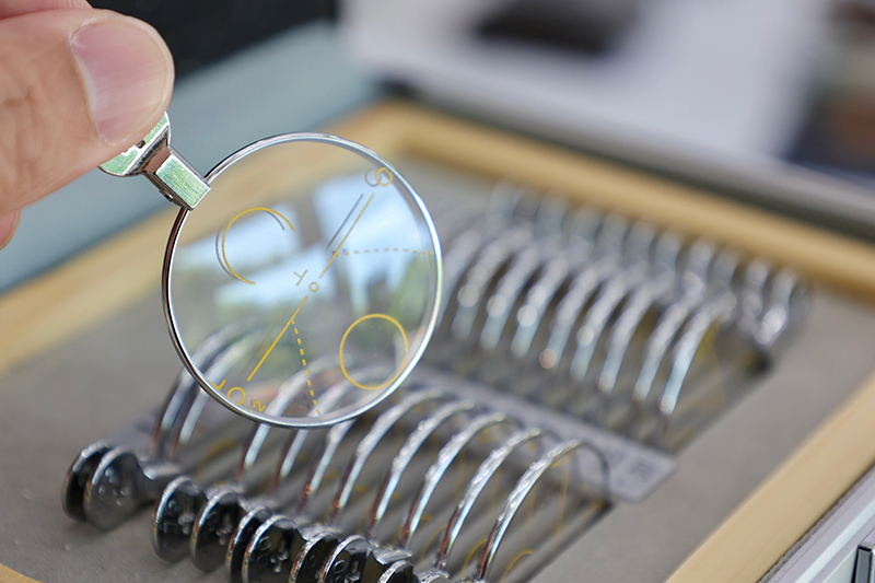 แว่นตาโปรเกรสซีฟ